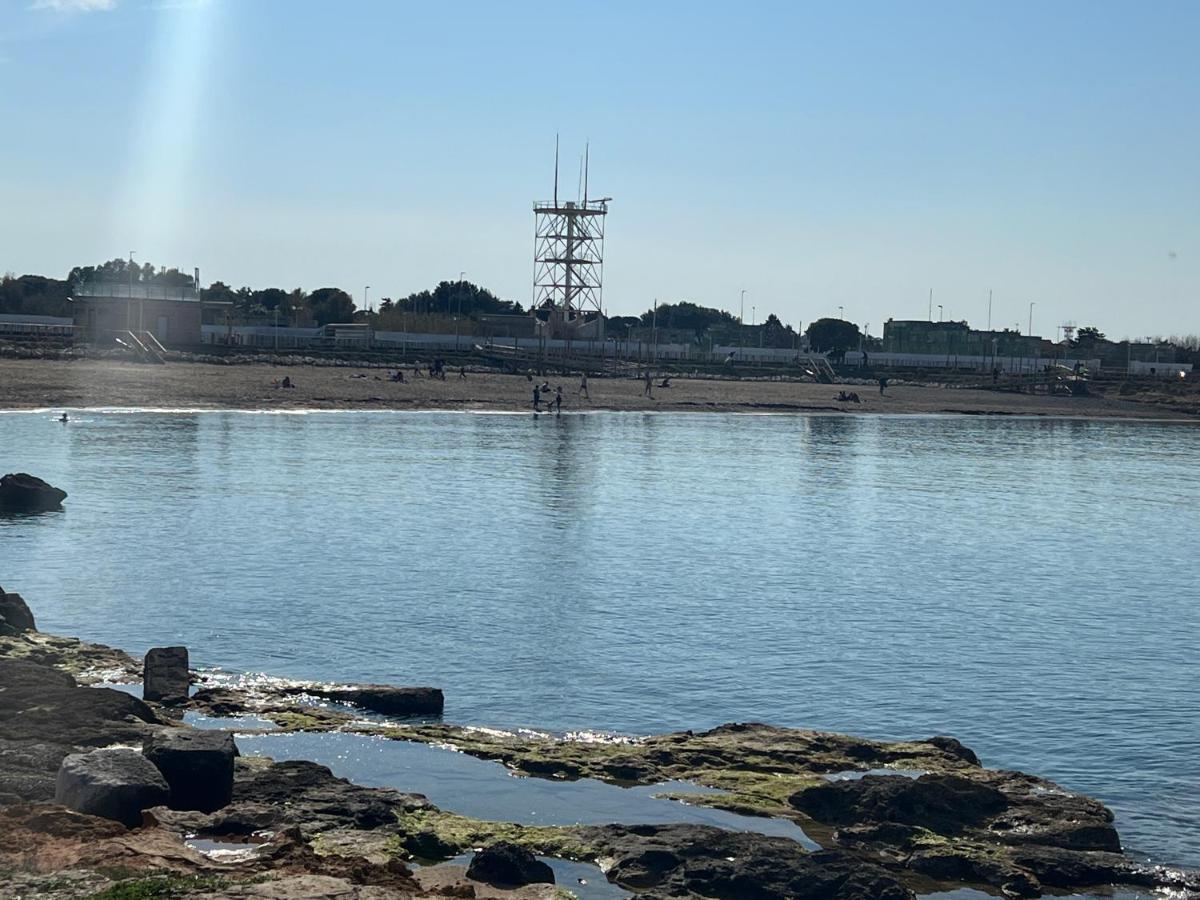 Calamaterdomini A 2 Passi Dal Mare Brindisi Exterior photo